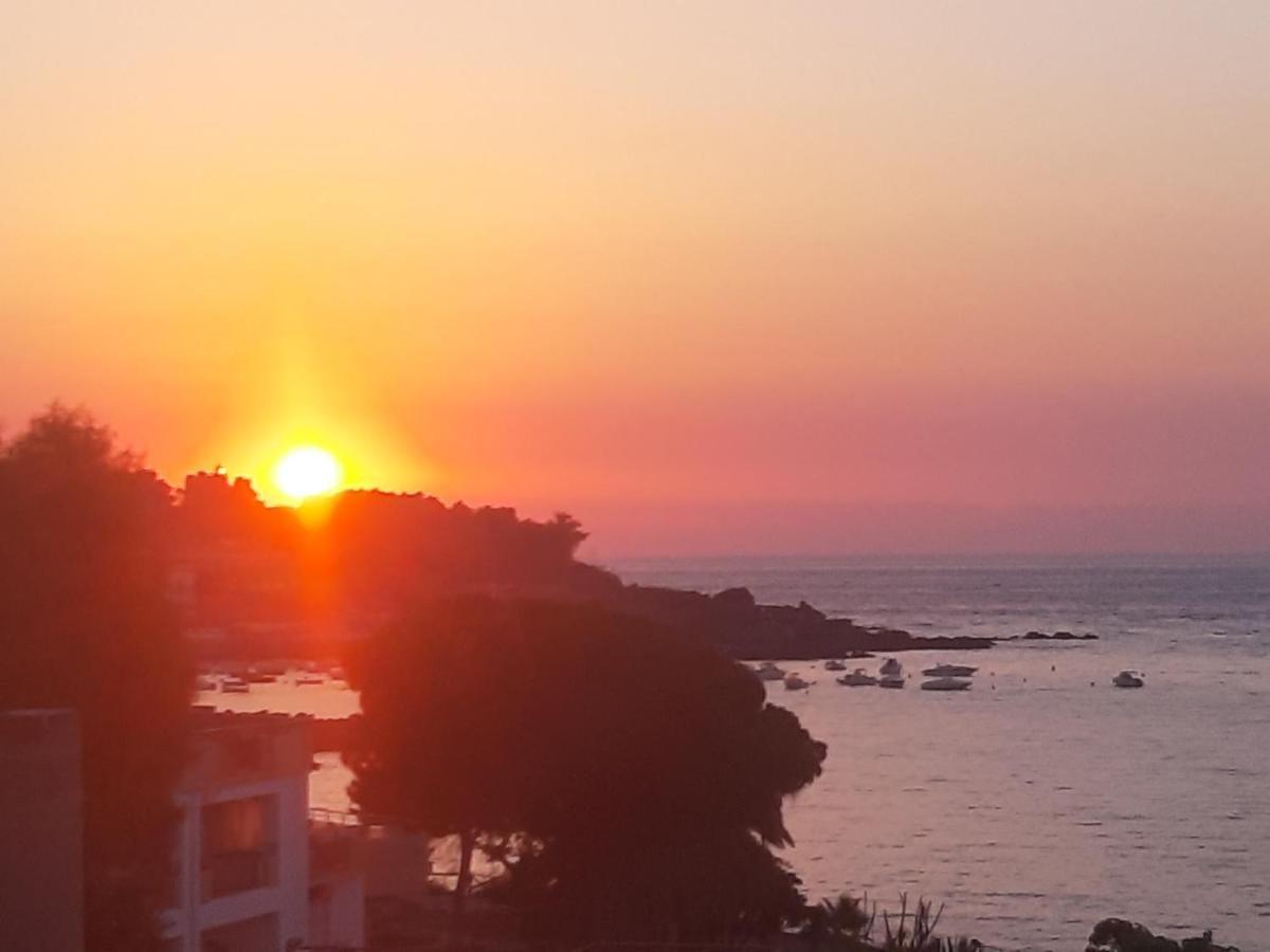B&B Sea Terrace Ачі-Кастелло Екстер'єр фото